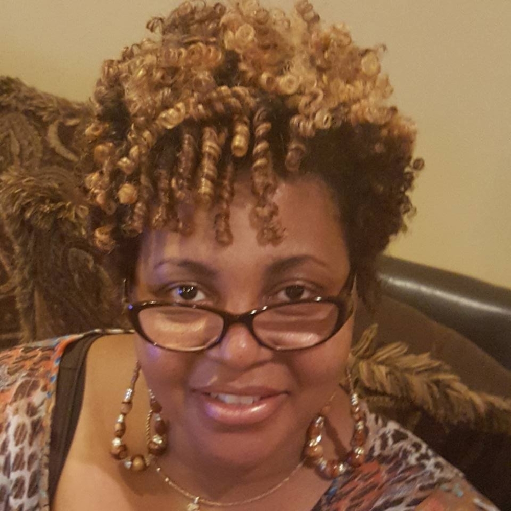 Meet your Posher, Lataya